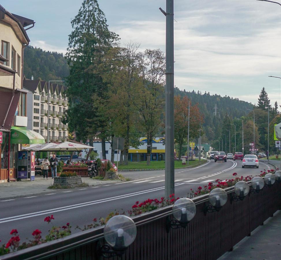 Divine Moments Apartment@Calbucet Ski Slope Predeal Exterior photo