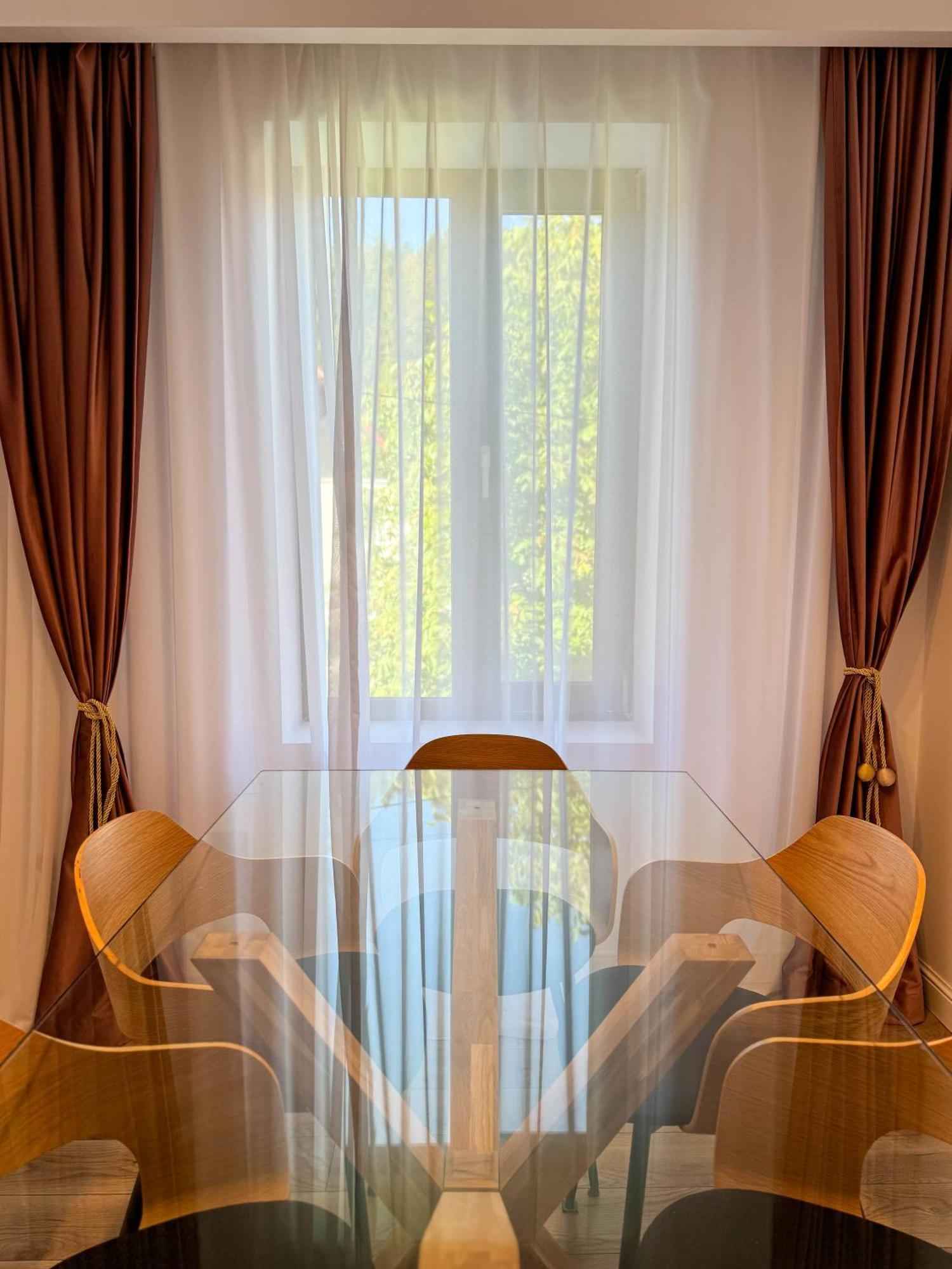 Divine Moments Apartment@Calbucet Ski Slope Predeal Exterior photo